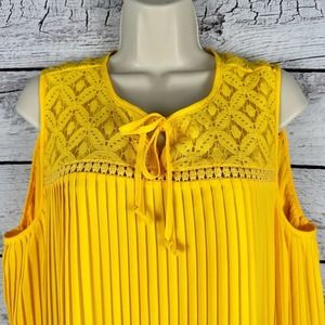 Pleated Accordion Top XL Yellow Womens Front Tie Lace Accent Zac & Rachel